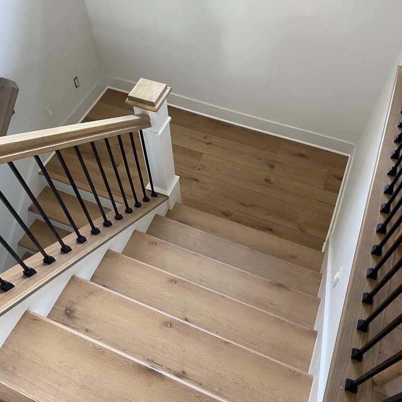 Ceretto Steps Cairo Oak Stair Installation in Edwardsville, IL