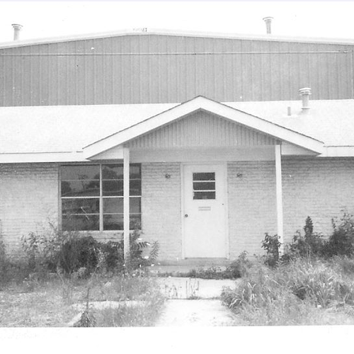 Black and white photo of a house - Vallow Floor Coverings in Edwardsville, IL