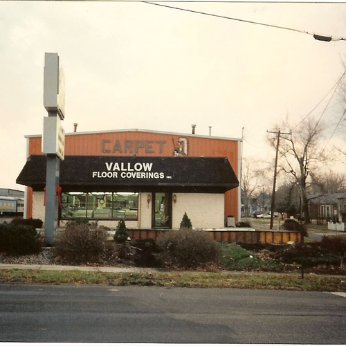 storefront - Vallow Floor Coverings in Edwardsville, IL